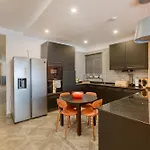 アパート Stunning 3br With 2 Private Terraces In B'kara By 360 Estates *