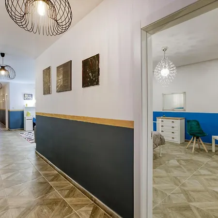 Stunning 3br With 2 Private Terraces In B'kara By 360 Estates *